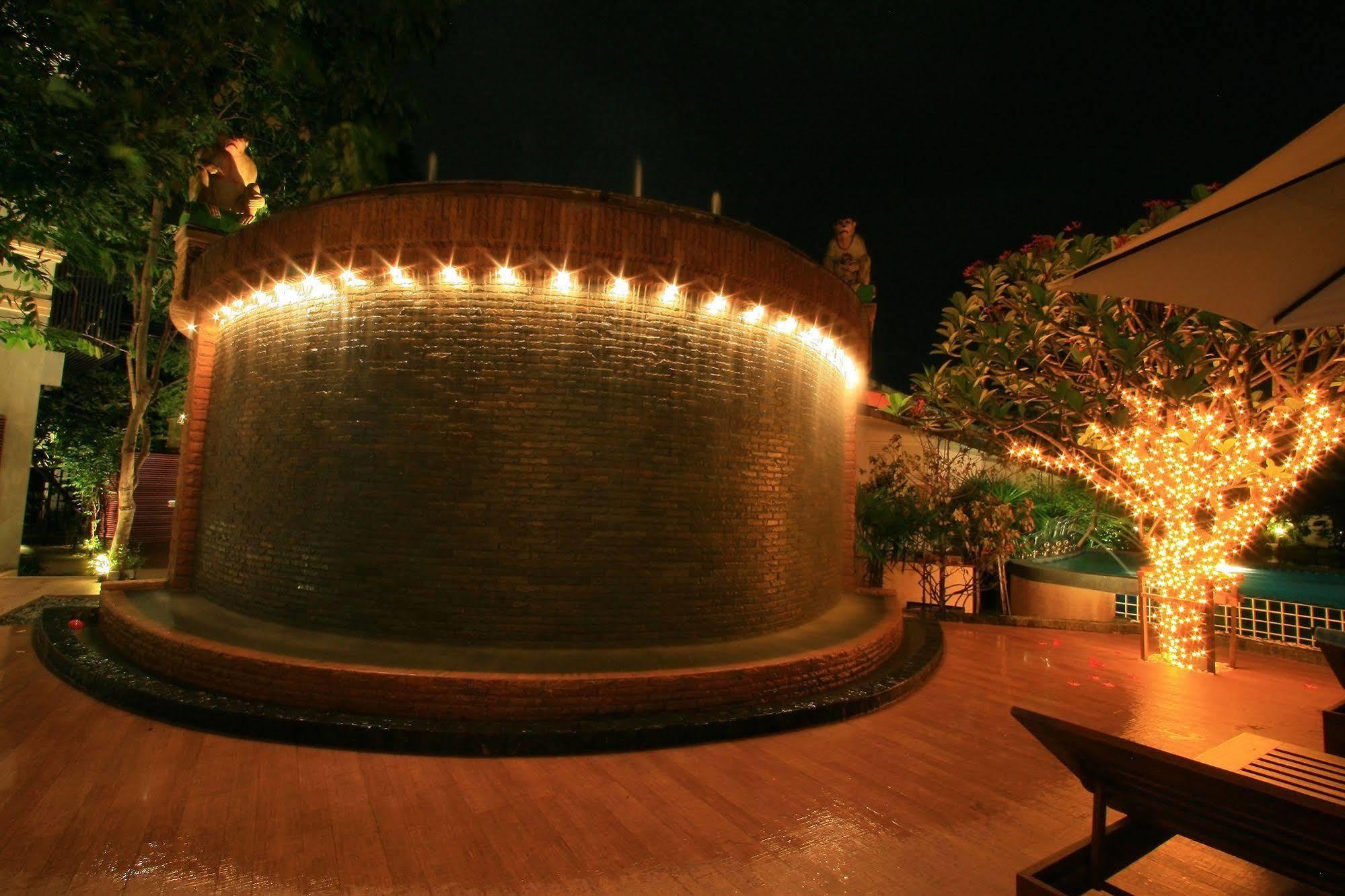 Siam Society Hotel And Resort Bangkok Bagian luar foto