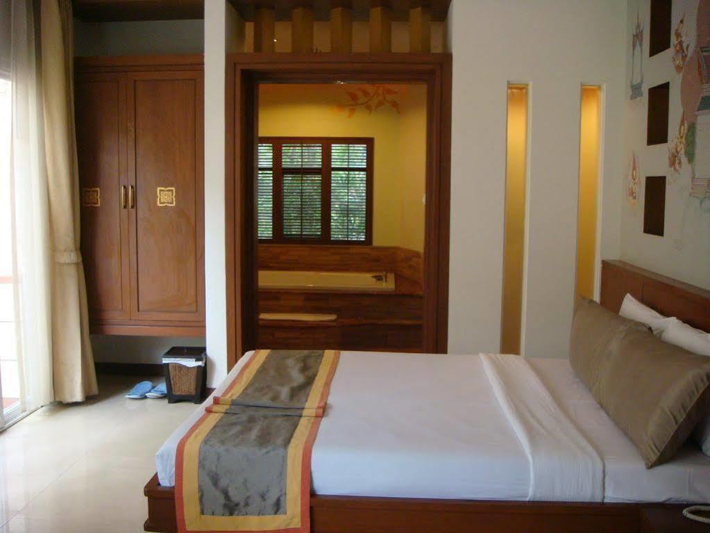 Siam Society Hotel And Resort Bangkok Bagian luar foto